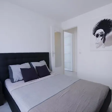 La Mariniere Apartment